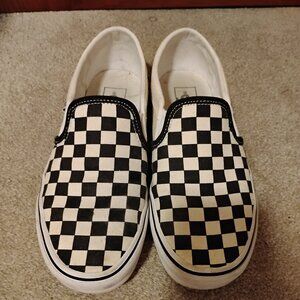 women's black and white checkered vans